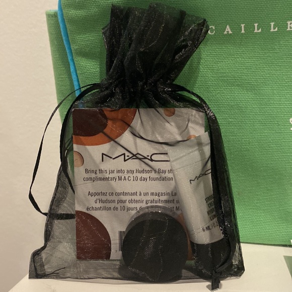 Mix brands travel set. Bobbi brown, MAC, fresh, glam glow, CT, Clinique - Picture 4 of 8